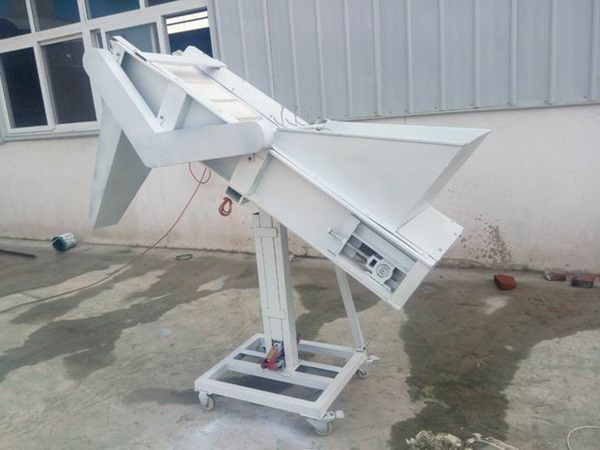 茶葉輸送機